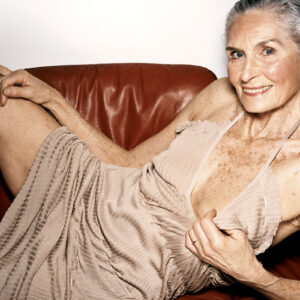 Téléphone rouge : Dépravons-nous ensemble ! rencontre-Cougar-Sens