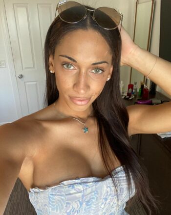 Nana sportive de Villeurbanne cherche plan cul Black Villeurbanne sans prise de tête juste du bon temps ensemble rencontre-Black-Villeurbanne