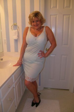 Odile - rencontre-cougar-epernay-dEis