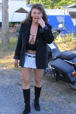 Sorties entre adultes à Mulhouse Lina - rencontre-Cougar-Mulhouse